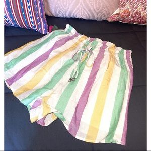 Le Lis bold pastel striped linen blend shorts. Size small.